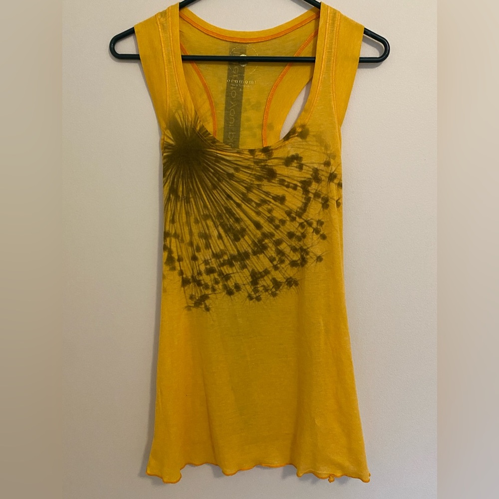 Oramomi tank in mustard size medium